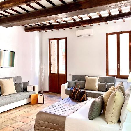 Fontana Di Trevi Private Luxury Apartaments 로마 외부 사진